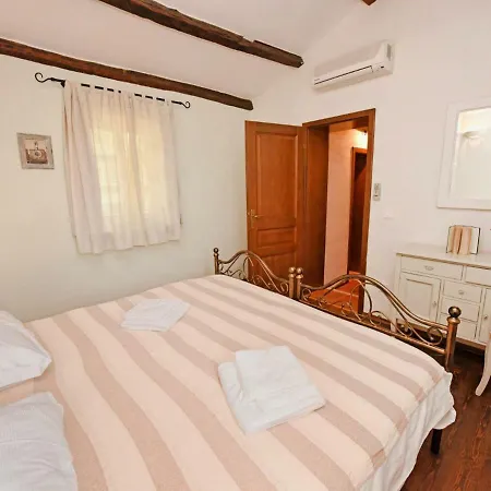 Lathraea 빌라 Sveti Lovreč Pazenatički